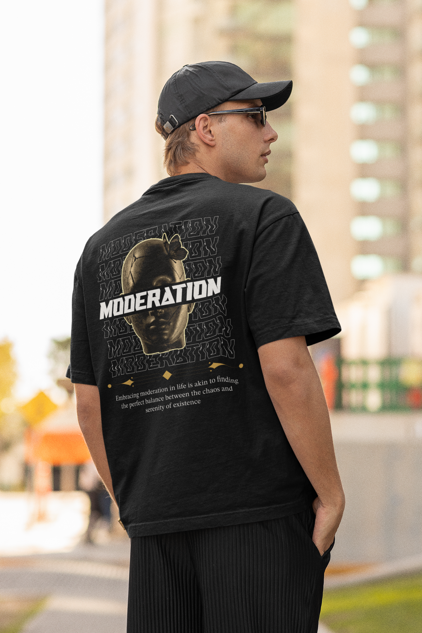 Moderation Oversize Premium Unisex T-shirt